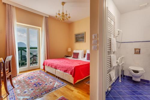 419344220 Hotel Triglav