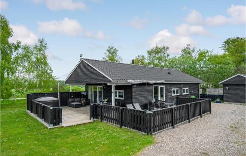  Beautiful Home In Humble With 3 Bedrooms And Wifi, Pension in Humble bei Kædeby Haver