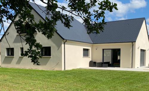 . Maison Grands Espaces Calme Jardin/Bois proche 24h du Mans