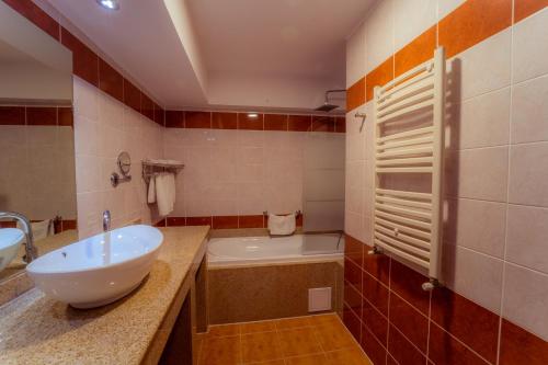 Hotel Perla - image 6