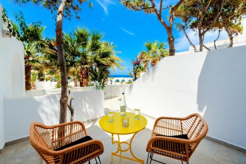 Sigalas Beach Hotel - image 9