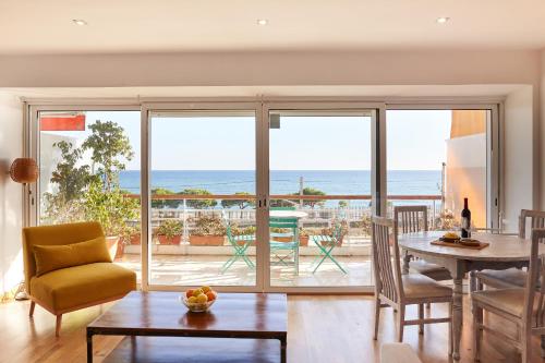  Beach Station just in front of the sea in Arenys de Mar