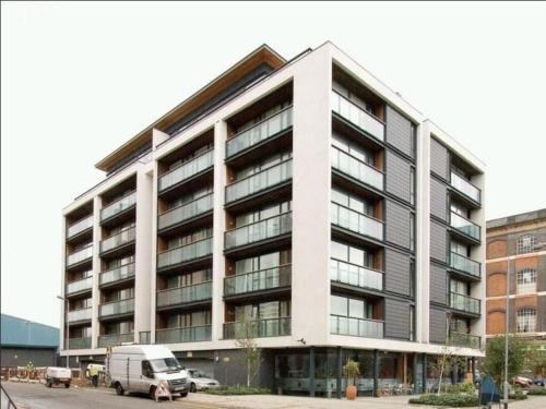 Modern Stratford Apartment with Parking