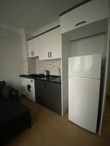 Fethiye merkez çarşıda 1+1 daire