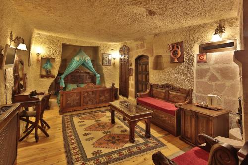 Travel Inn Cave Hotel Room Type - Deluxe Double Room