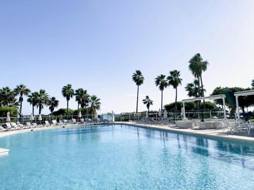 Playa Esperanza Resort - 수영장