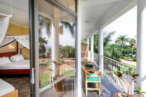 设施服务, 2个朋友海滩酒店 (2 Friends Beach Hotel) in 恩德培