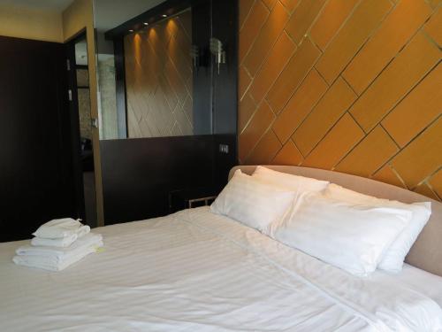 Entire house - 7A-Lovely 2 Bedrooms 3 Bathrooms - image 2