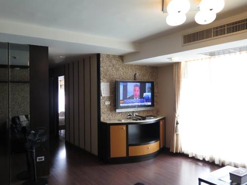 Entire house - 7A-Lovely 2 Bedrooms 3 Bathrooms - main image