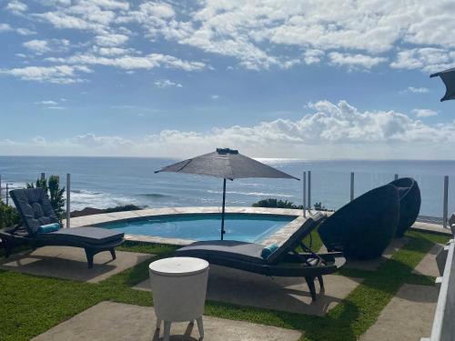 C'est La Vie Beach House