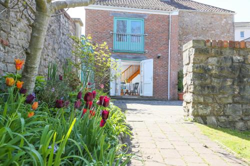 Old Stables, hidden period gem, spectacular garden gîte à louer 90th Bristol Scout Group