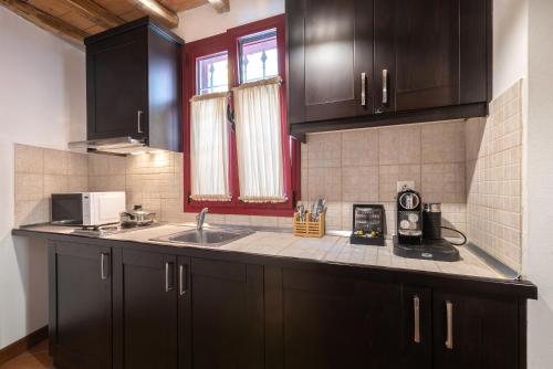 The Varos Residences - image 4