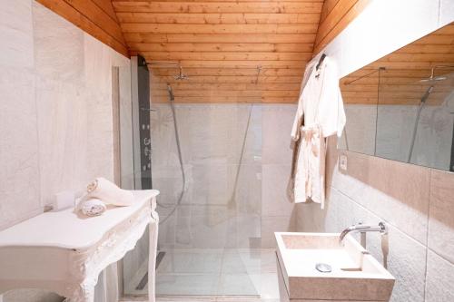 Chalet Massada vue sur les pistes au coeur de Vallberg - Piscine - Chalet Standing - Jacuzzi - Wifi