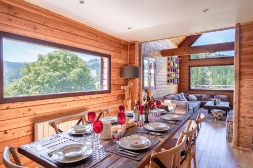 Chalet Massada vue sur les pistes au coeur de Vallberg - Piscine - Chalet Standing - Jacuzzi - Wifi