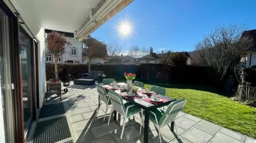 Large holiday apartment with sauna, terrace, garden and open fireplace in Lenggries, Deutschland