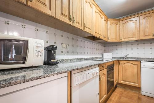 Apartamentos Serrano - main image