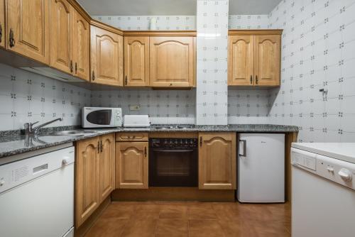 Apartamentos Serrano - image 8