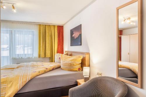 Fewo 1 Haus am Lärchenhang (Fewo 1 Haus am Larchenhang) in ไพลค์