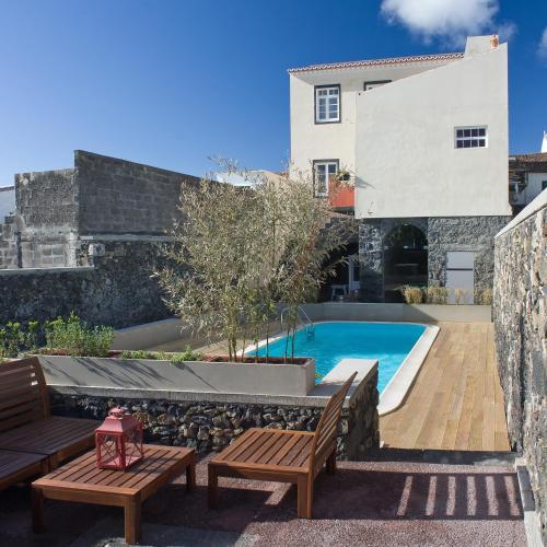 Azorean Urban Lodge