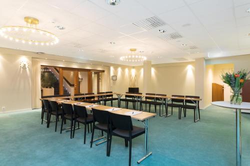 Hotel Aveny - image 7
