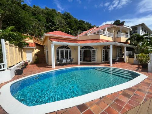 Stunning 4-Bed Villa in Gros Islet St Lucia in Corinth