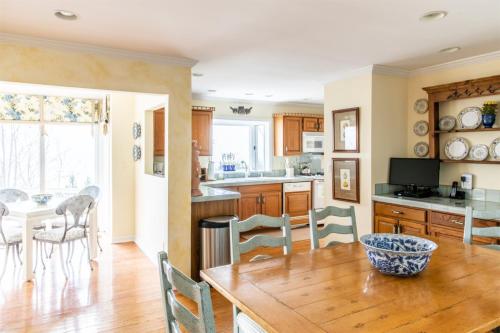 Sur La Plage in New Buffalo, USA