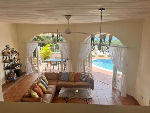 Gros Islet - Villa - Sleeps 8 - Pool - Seaside in โครินท์