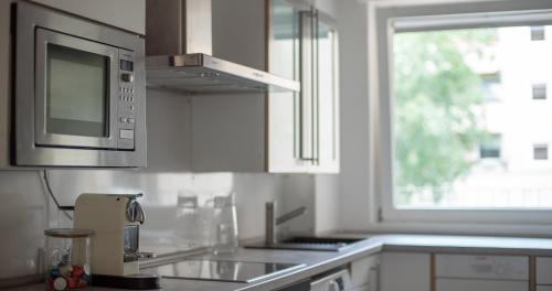 Cozy and fully equiped suite apartment at Ku'damm (80 m2), Berlin (photo 9)