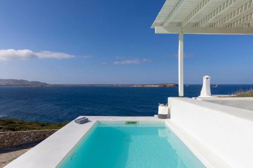 Thea Villas Paros, Villa Turquoise, private pool – khách sạn tại Parasporos