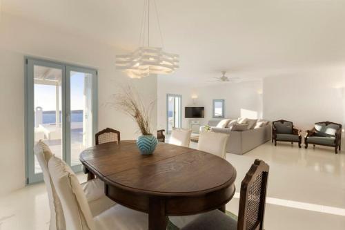 Thea Villas Paros, Villa Turquoise, private pool in Parasporos