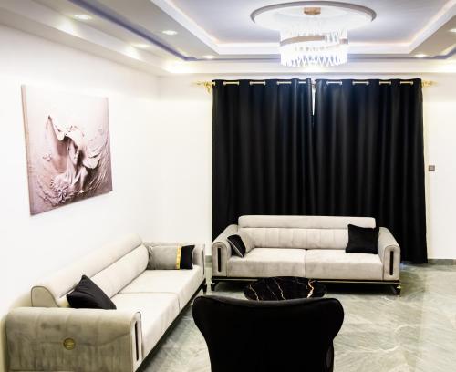 RESIDENCE KARMA - image 5