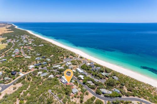 Oceanview Manor by Peppy Beach Retreats - Two Houses in One with Panoramic Views, Capel (foto 7)
