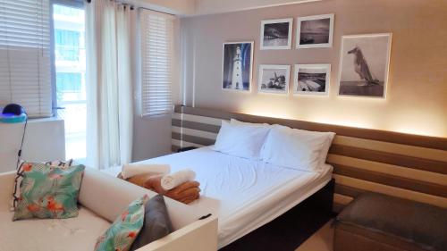 Palm Tree Condos across NAIA3 by Beth Palm Tree Condos across NAIA3 by Beth