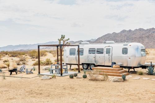 AutoCamp Joshua Tree - image 14