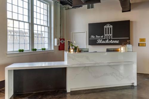 The Inn at Blackstone - 로비