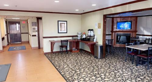 Baymont by Wyndham Battle Creek/I-94 – Battle Creek, MI