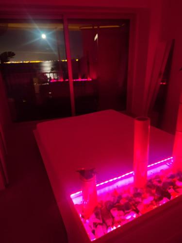  Exclusivo Apartamento Spa privado frente el mar in Miami Platja