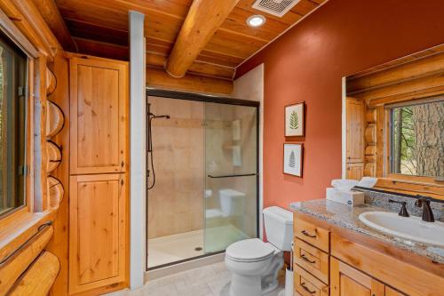 Willow Cove Log Cabin Willow Cove Log Cabin