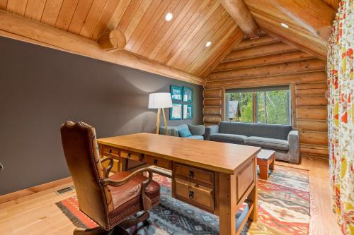 Willow Cove Log Cabin Willow Cove Log Cabin