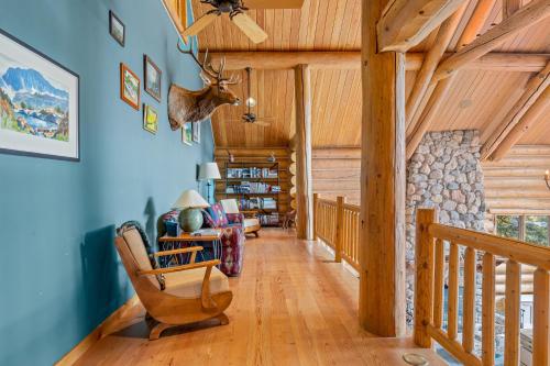 Willow Cove Log Cabin Willow Cove Log Cabin