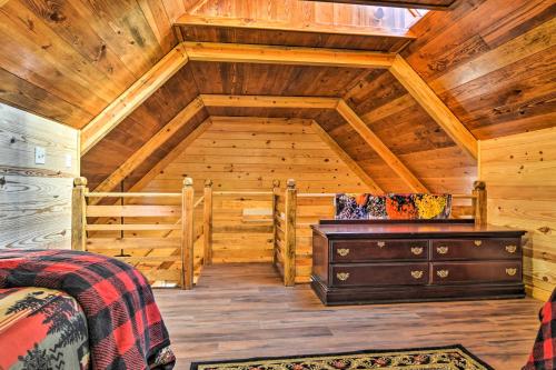 Log Cabin with Great Yard- 2 Miles to Lake Hamilton! - image 10