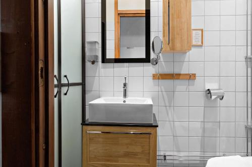 Best Western Hotel Arctic Eden - image 3