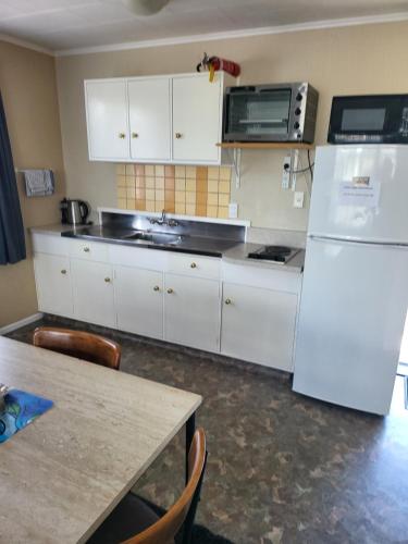 ห้องครัว, โททารา ลอดจ์ โมเทล (Totara Lodge Motel) in เลวิน