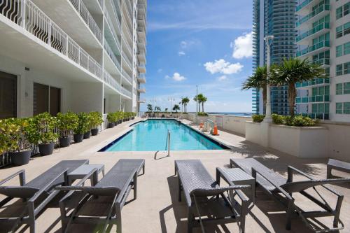 LUXURY 2 Bedrooms BRICKELL BAY APARTMENT in Miami, USA