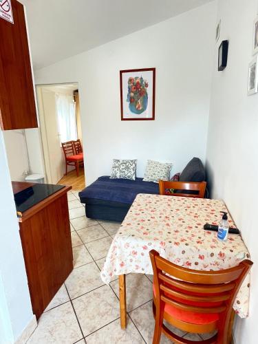 One-Bedroom Apartment with Terrace image 4