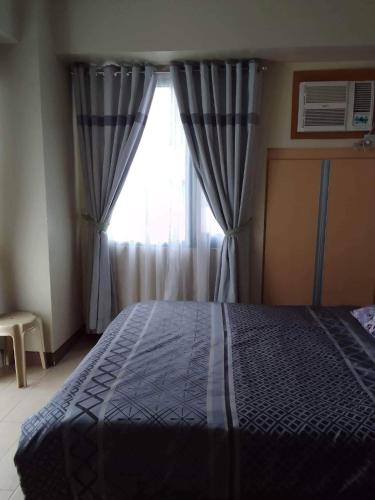 MRMCONDOTEL, Manila