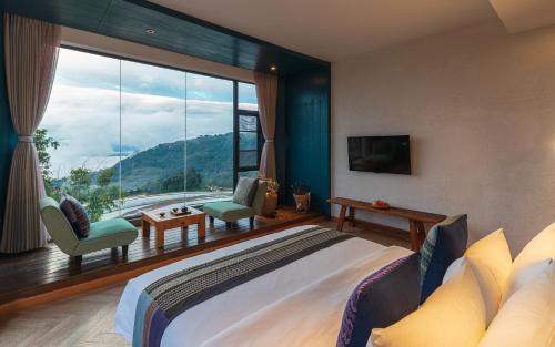 Twelve Manor Xiangdian Yuanyang Rice Terraces Retreat in Yuanyang