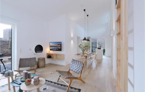 Beautiful Home In Lembruch-dmmer See With 3 Bedrooms, Sauna And Wifi