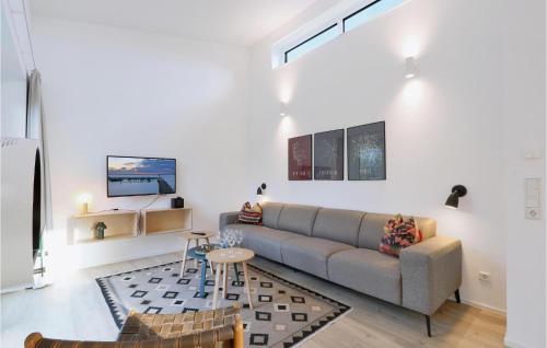 Beautiful Home In Lembruch-dmmer See With 2 Bedrooms, Sauna And Wifi