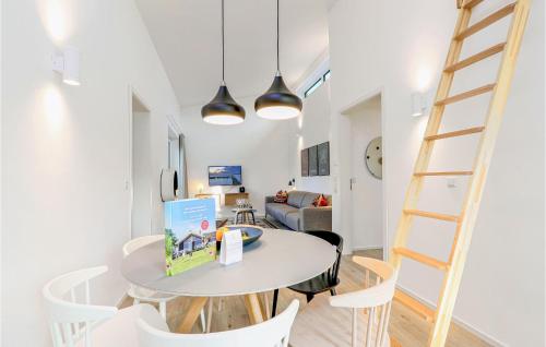 Nice Home In Lembruch-dmmer See With Sauna, Wifi And Indoor Swimming Pool